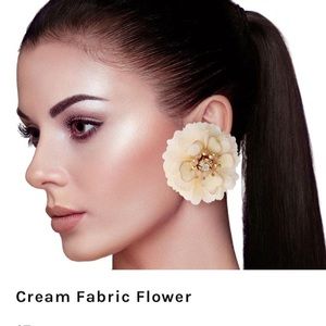 Flower earrings